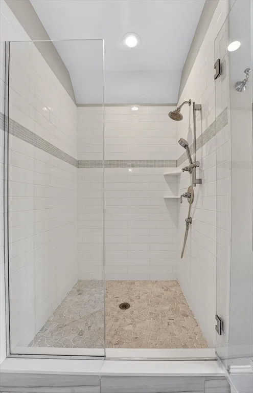 Photo of 176 Melrose Avenue