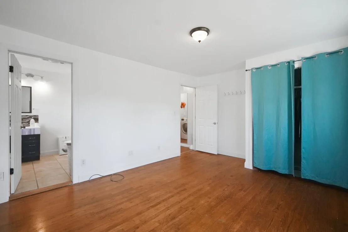 Photo of 150 Lawndale St