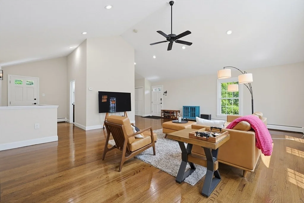Photo of 316 W Sutton Rd