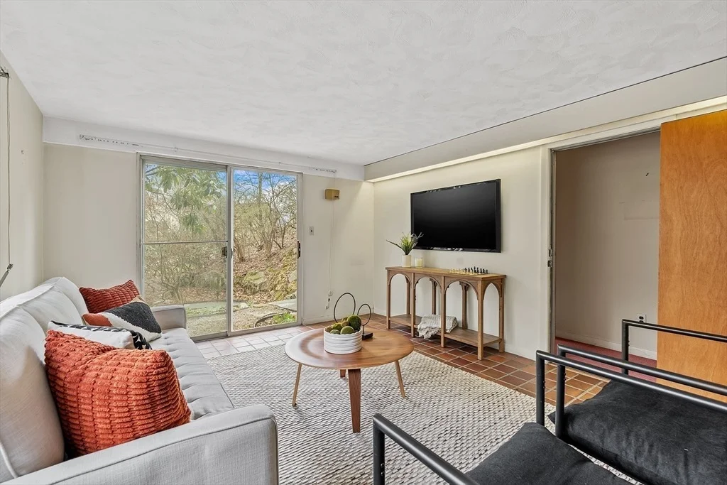Photo of 8 Hobbs Road