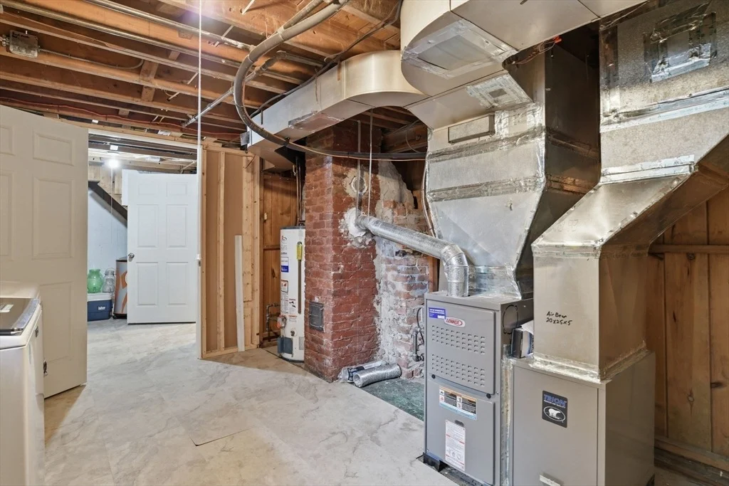 Photo of 620 Roosevelt Ave