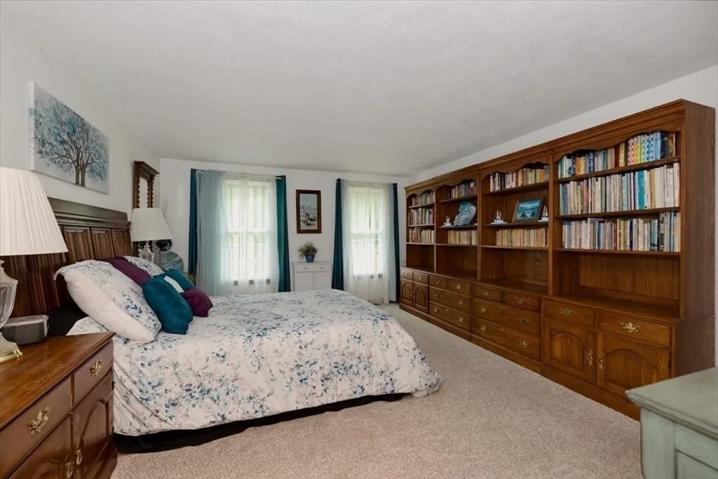 Photo of 52 Sandy Pond Rd