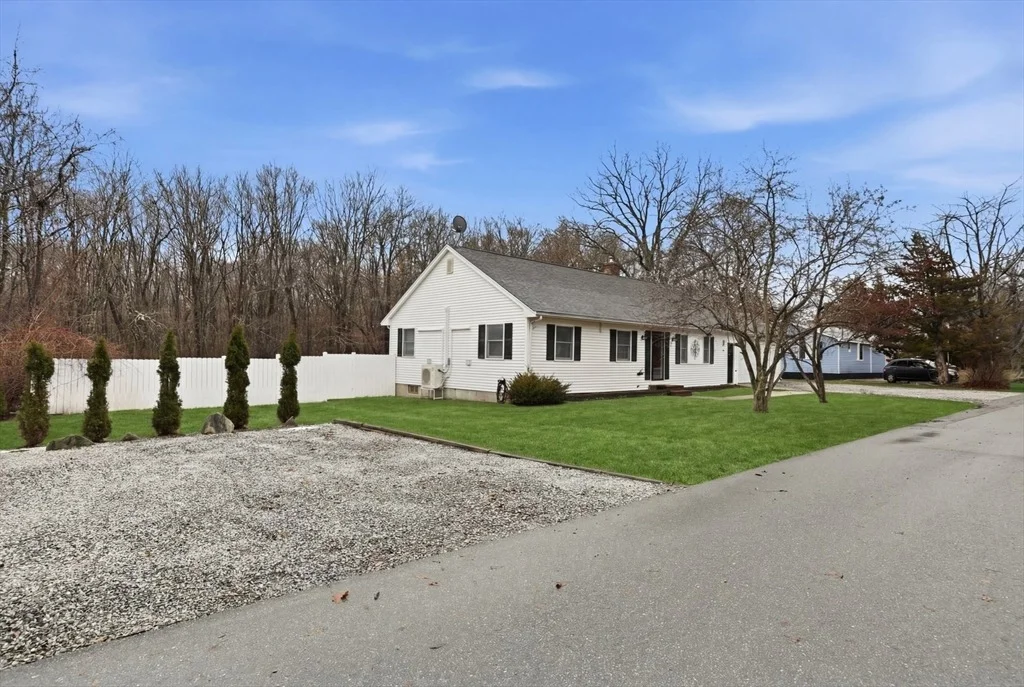 Photo of 8 Sweet Apple Tree Ln