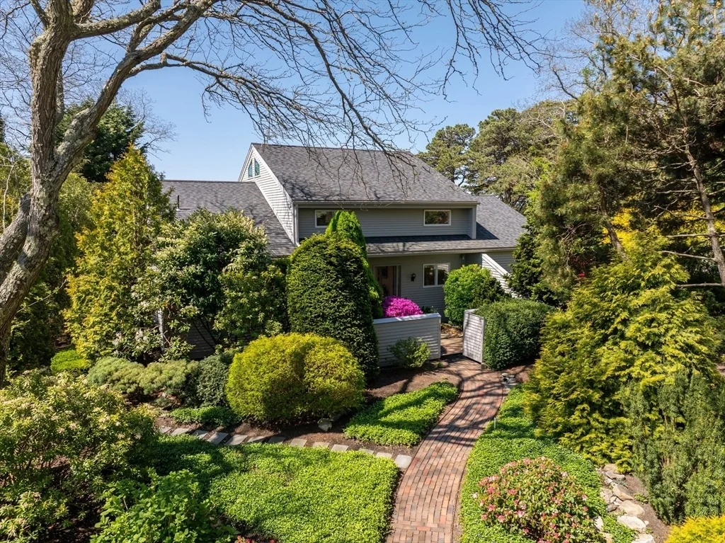 Photo of 15 Hidden Valley Way