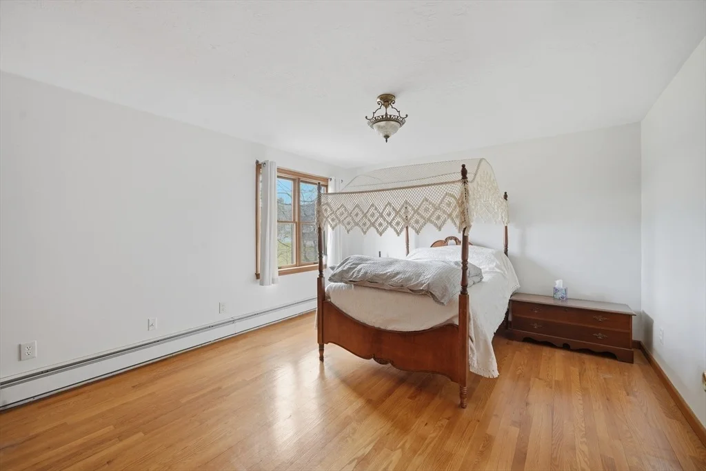 Photo of 458 Montgomery Rd