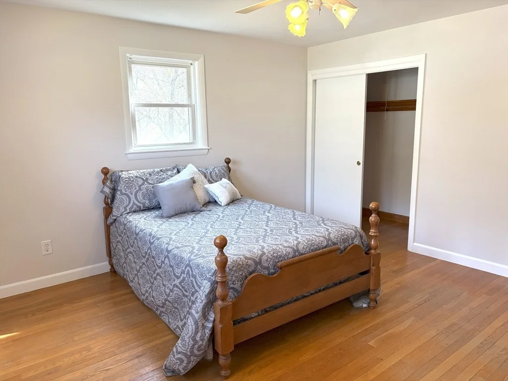 Photo of 25 Glen Forest Ln