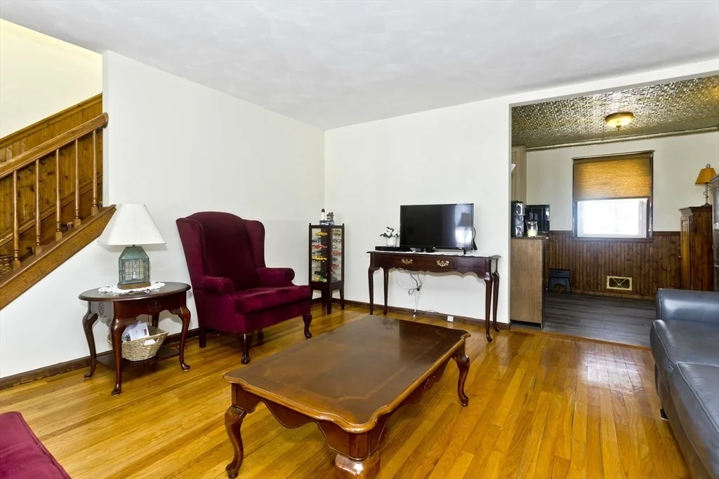 Photo of 10 Calvin St