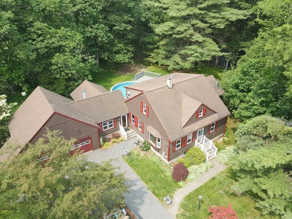 Photo of 16 Birch Ln