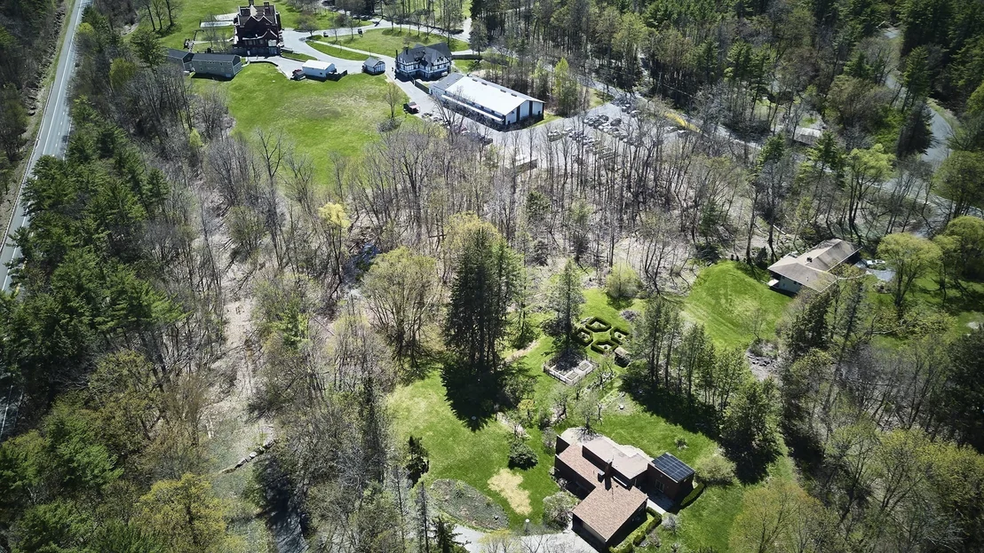 Photo of 349 Old Stockbridge Rd