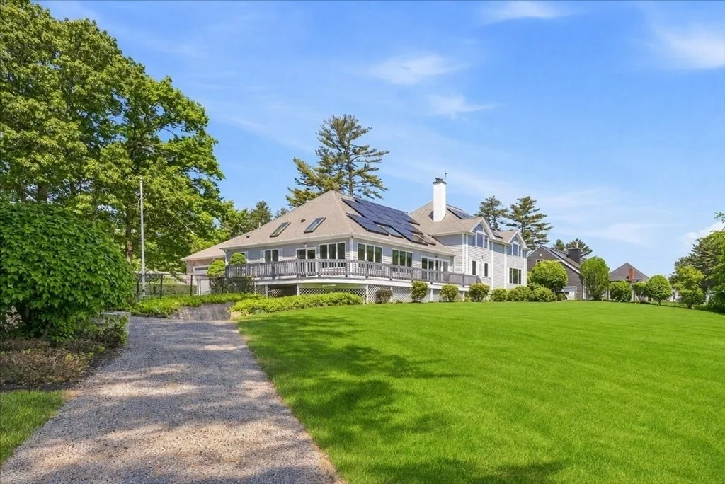 Photo of 139 Fairway Dr