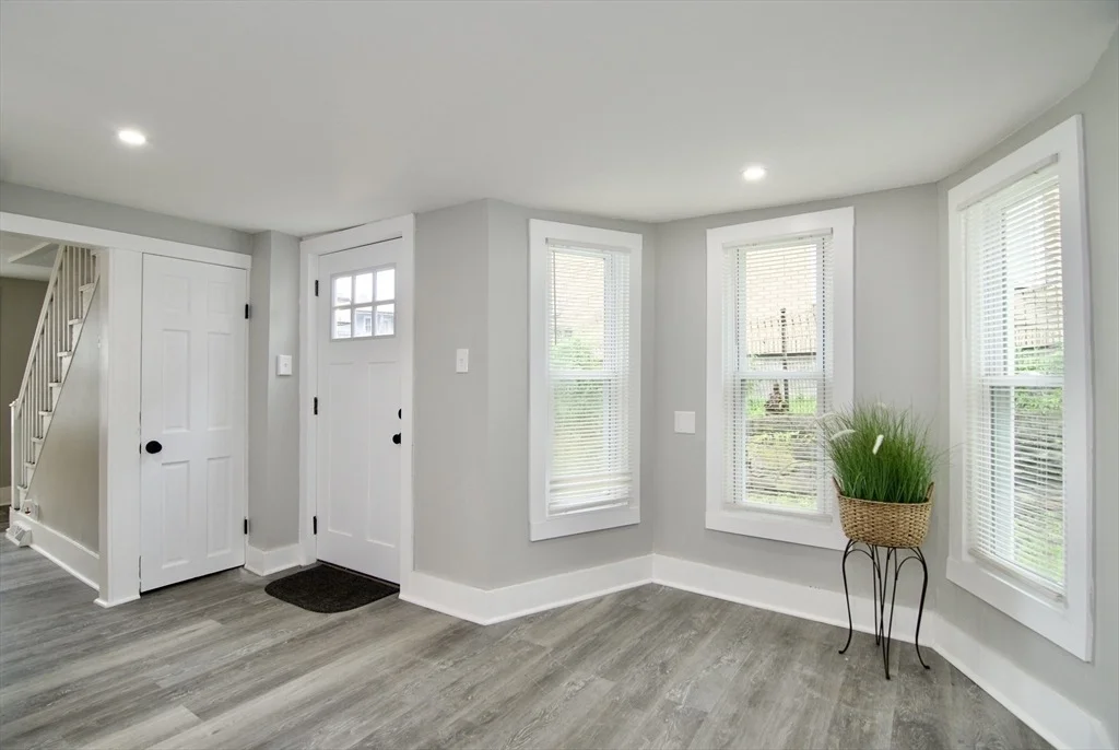 Photo of 25 Spring St