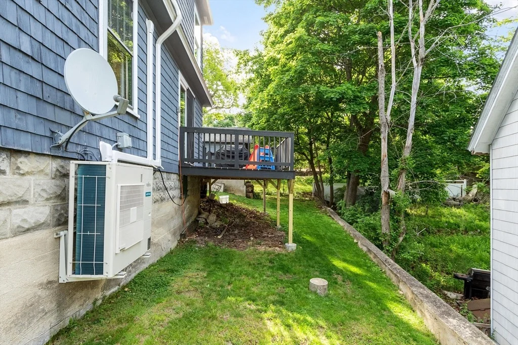Photo of 147 Wallingford Ave