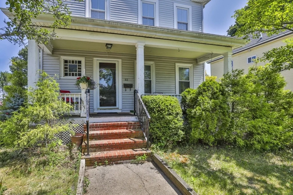 Photo of 82 Dyer Ave