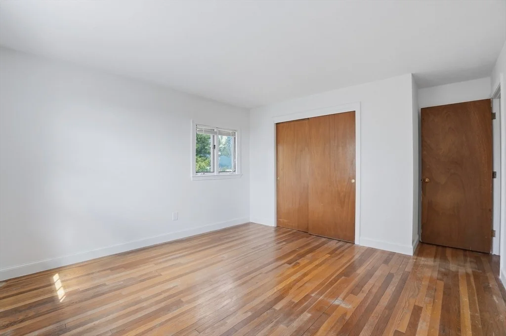 Photo of 6 Pine Knoll Road