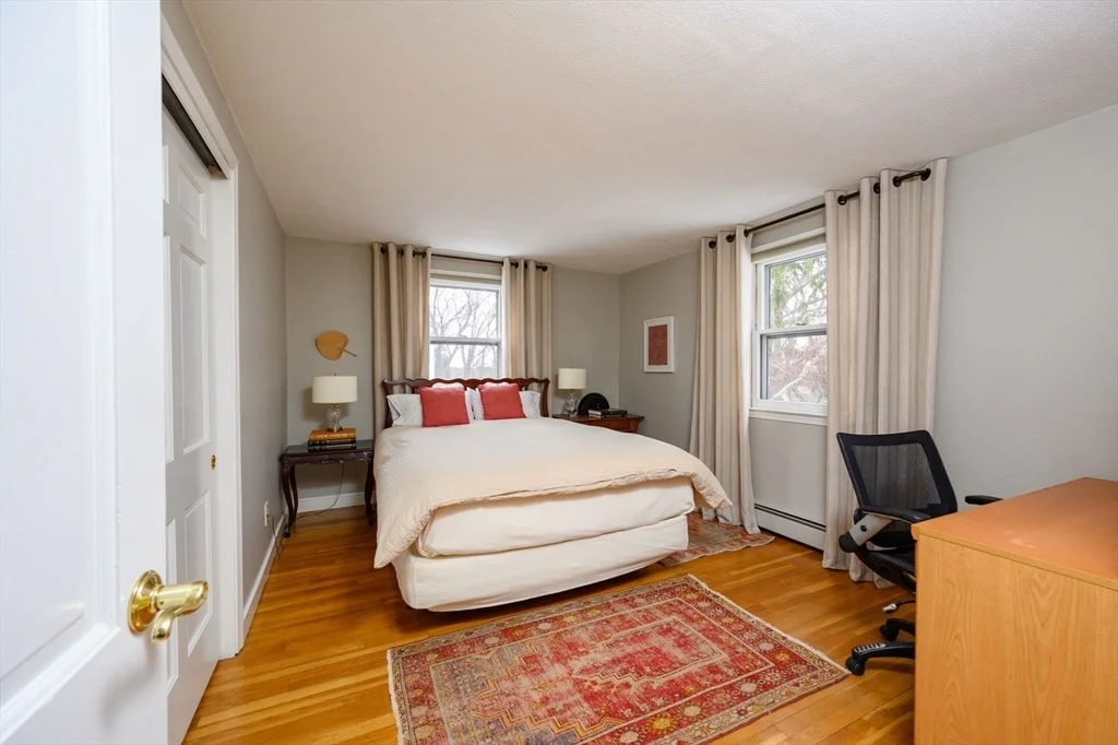 Photo of 40 Dean Rd
