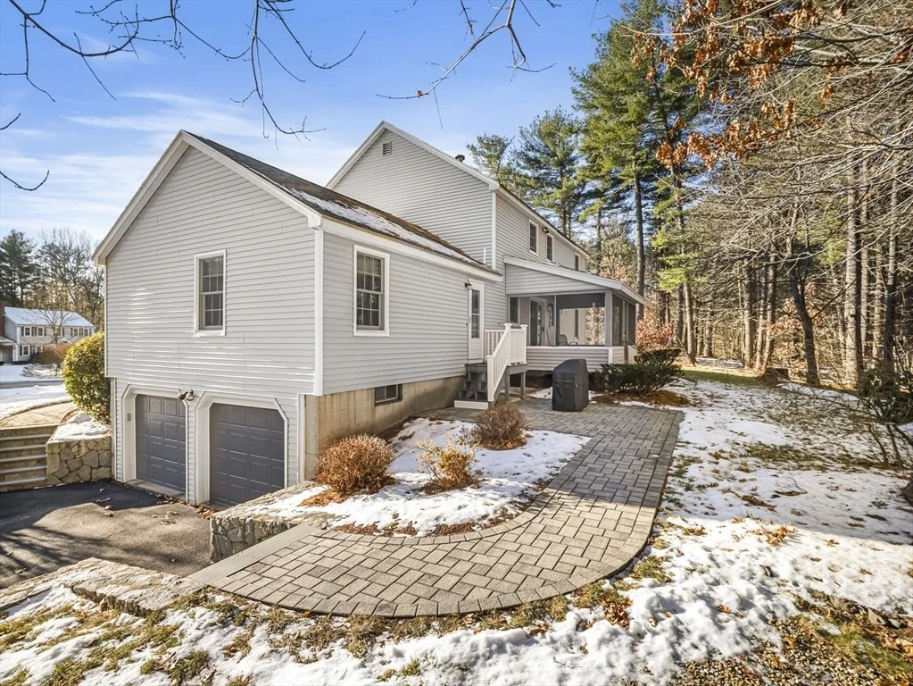 Photo of 4 Michaels Dr