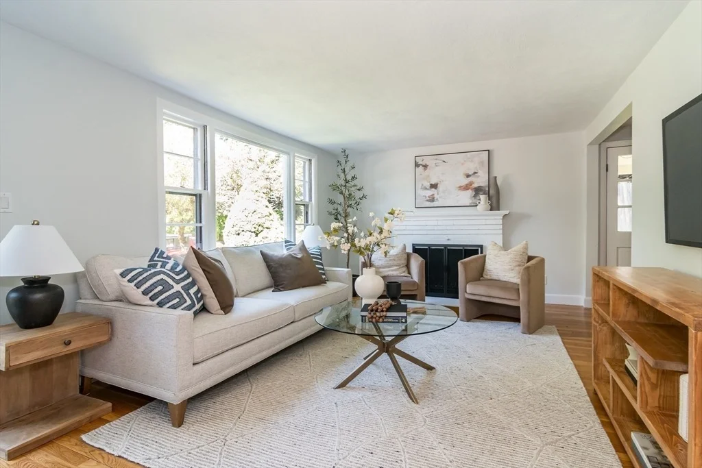 Photo of 23 Lexington Rd