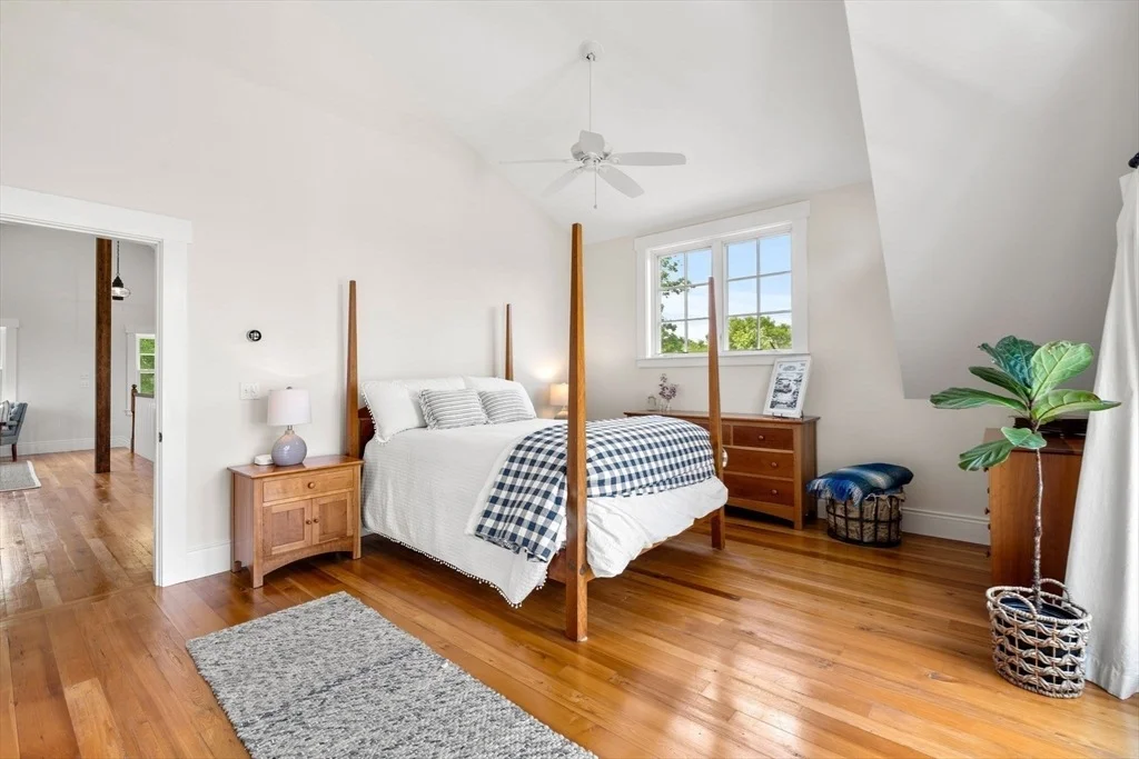 Photo of 92 Phillips Ave