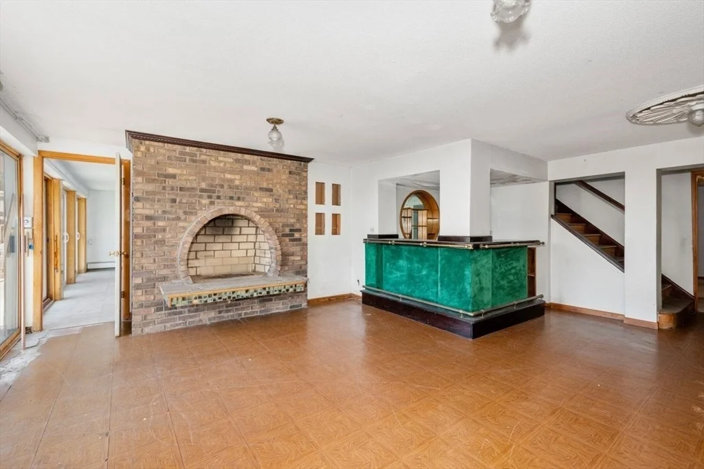 Photo of 302 Maple Street