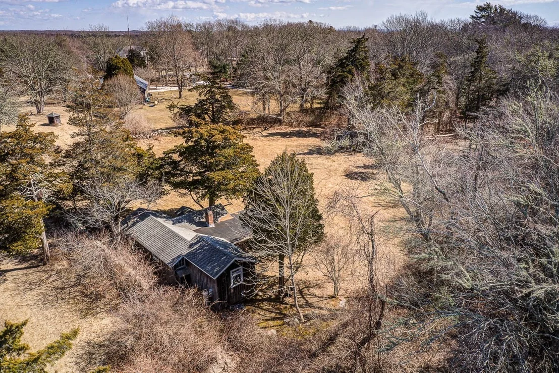 Photo of 1749 Main Road
