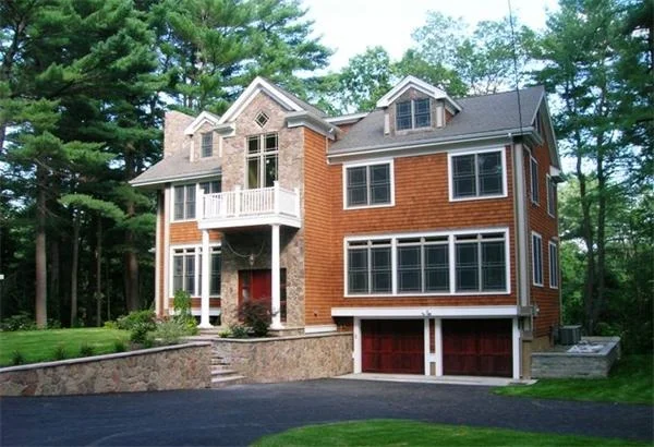 Photo of 112 Edgewater  Drive