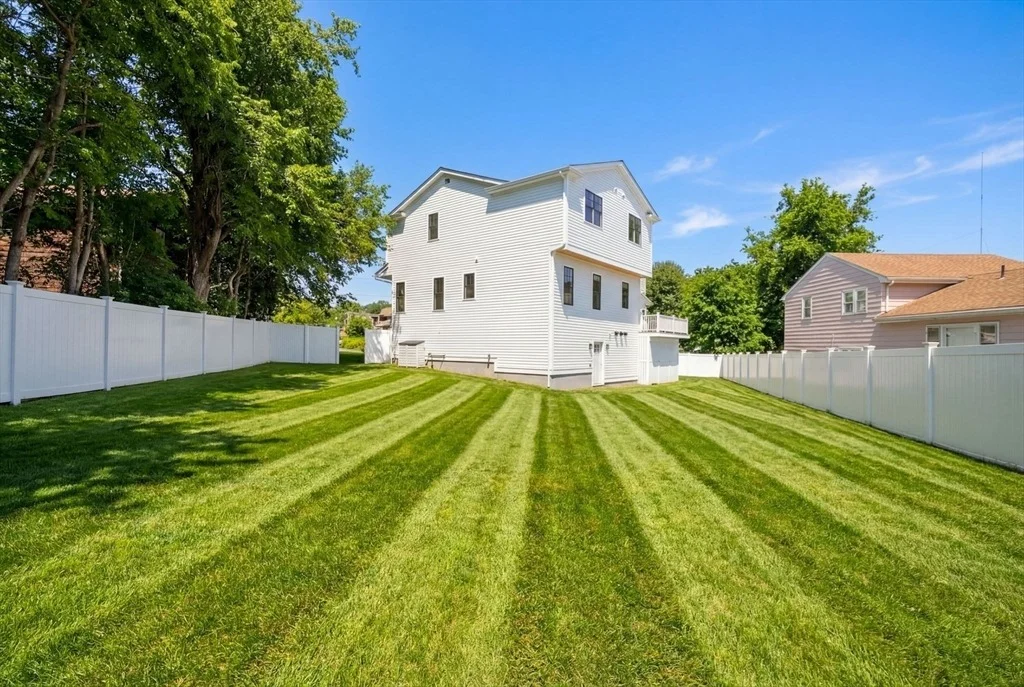 Photo of 23 Harvard Cir