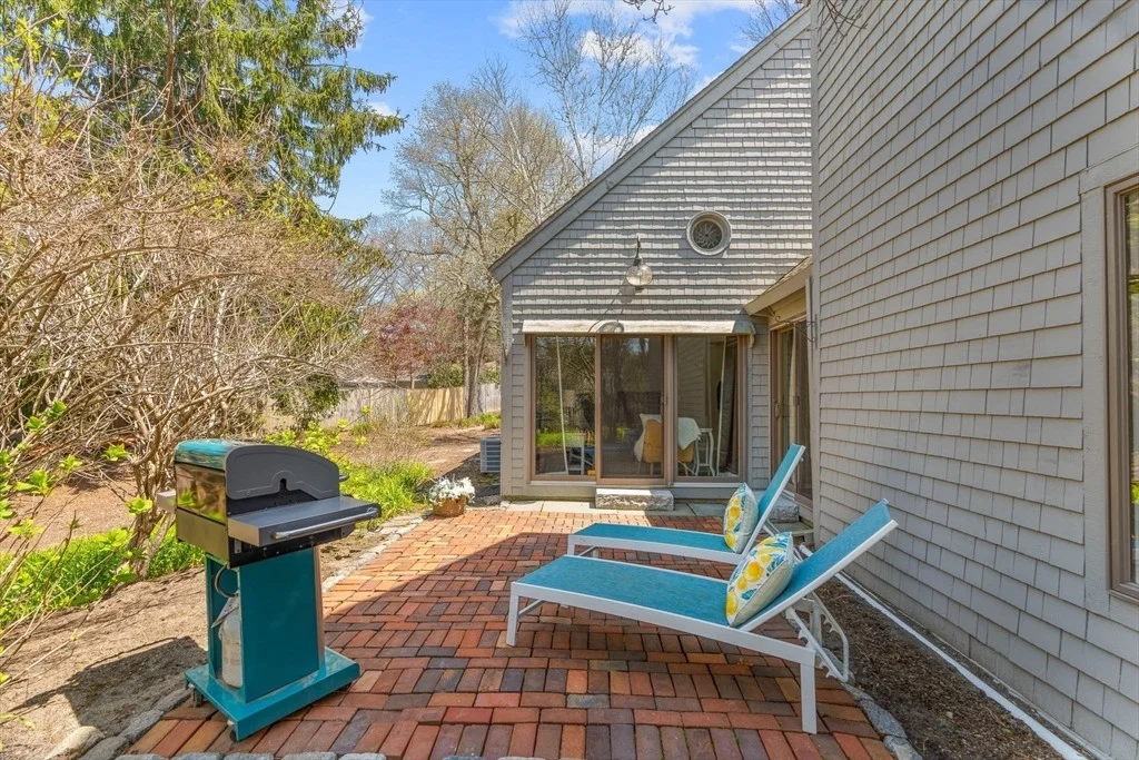 Photo of Unit F at 39 Mashie Cir