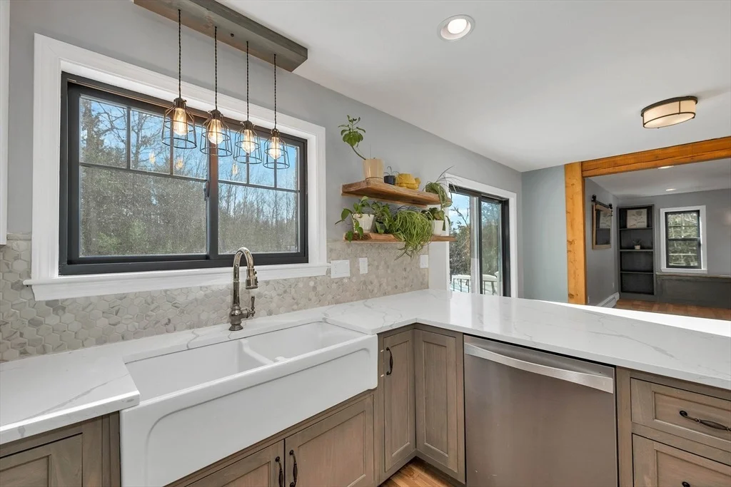 Photo of 371 Rice Road