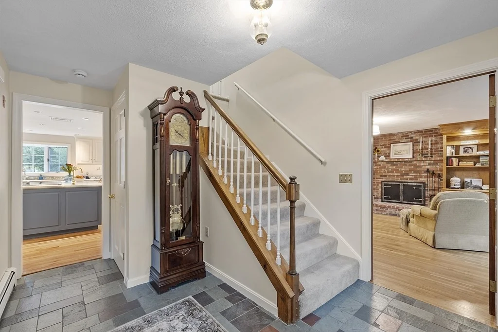 Photo of 25 Algonquin Avenue