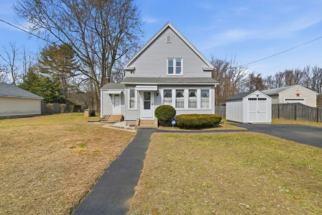 Photo of 543 Lafleur Drive