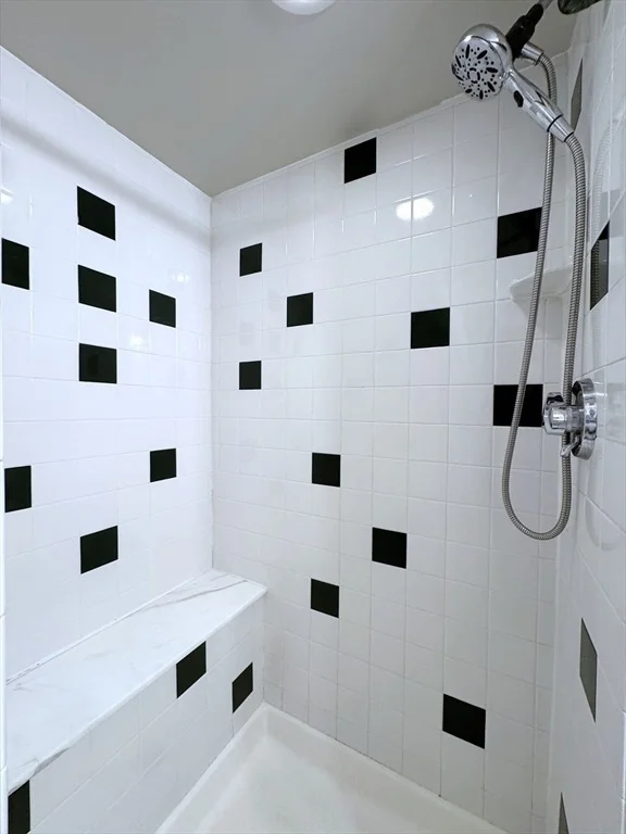 Photo of 6 Oak St