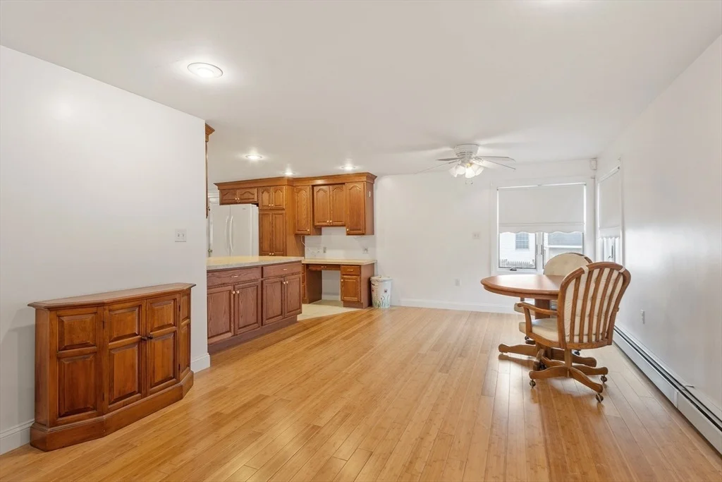Photo of 32 Abbott Ave