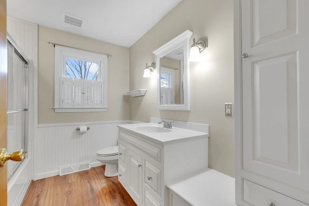 Photo of 135 Nutmeg Cir