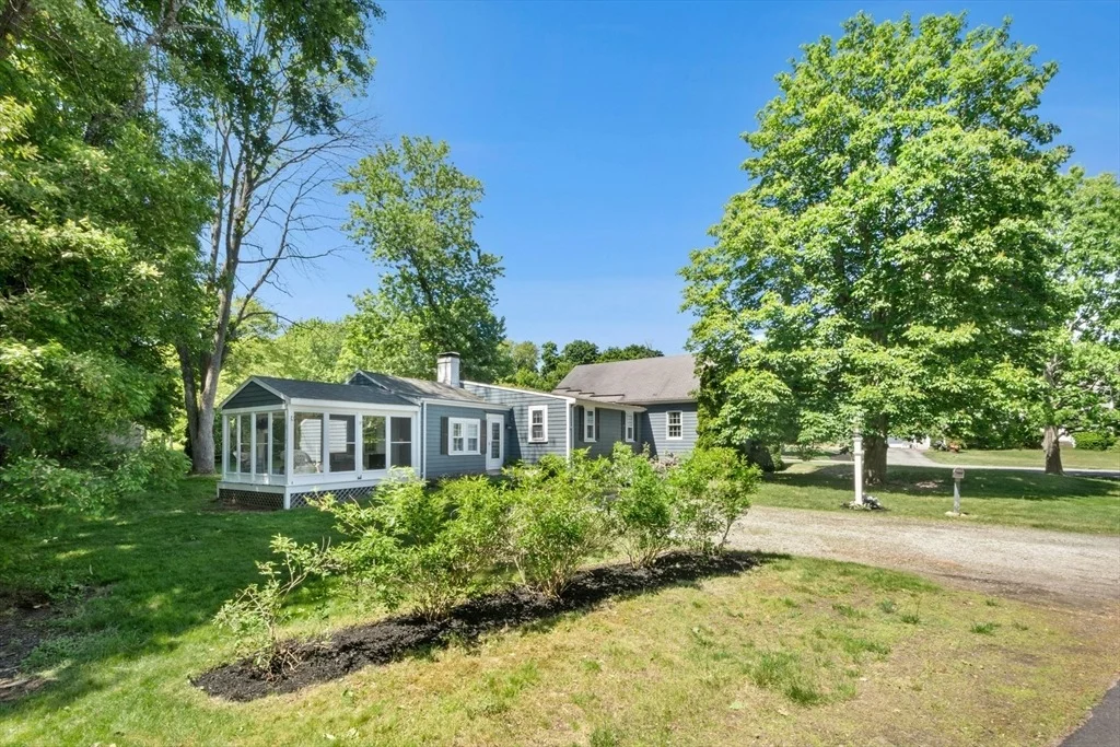 Photo of 171 Lawson Rd.