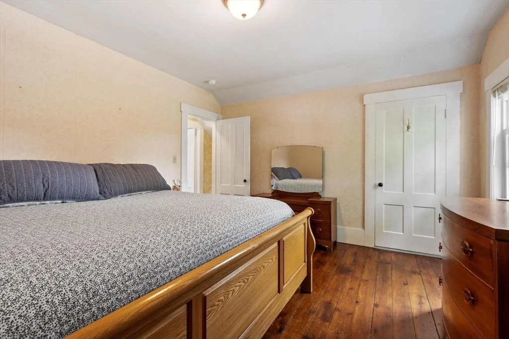 Photo of 60 W Chestnut St