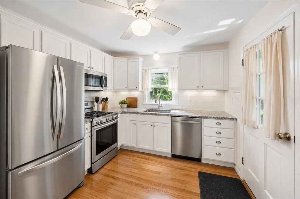 Photo of 10 Curtis Cir
