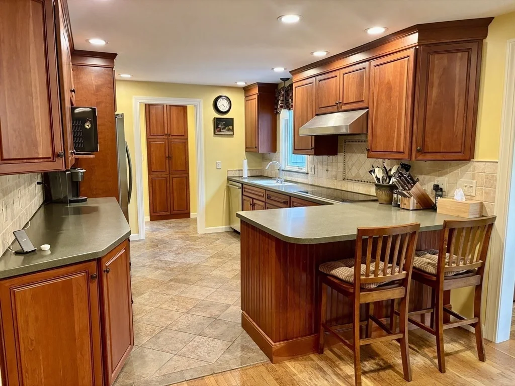 Photo of 15 Highfield Dr