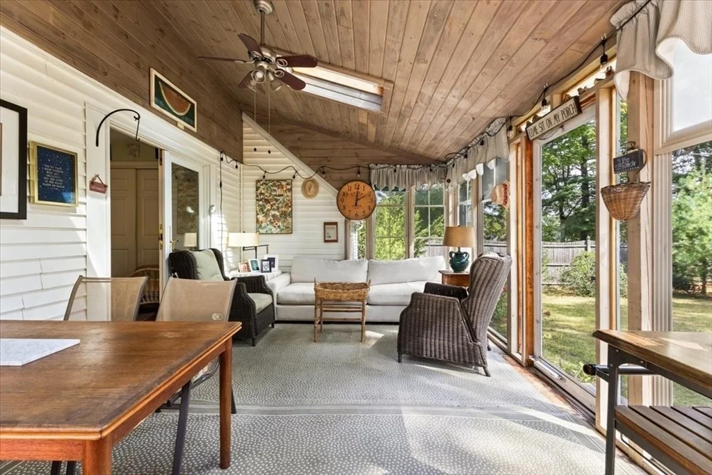 Photo of 15 Felch Rd