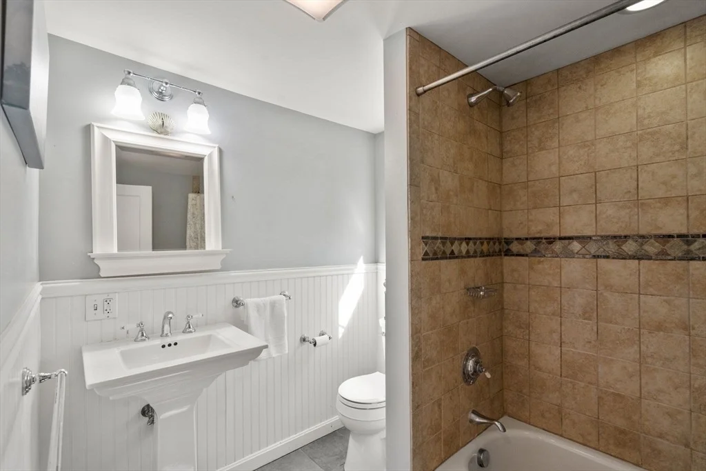 Photo of 66 Randlett Park
