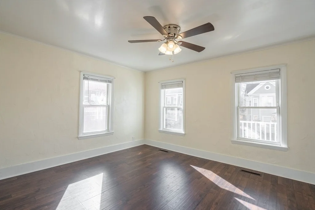 Photo of 33 High St