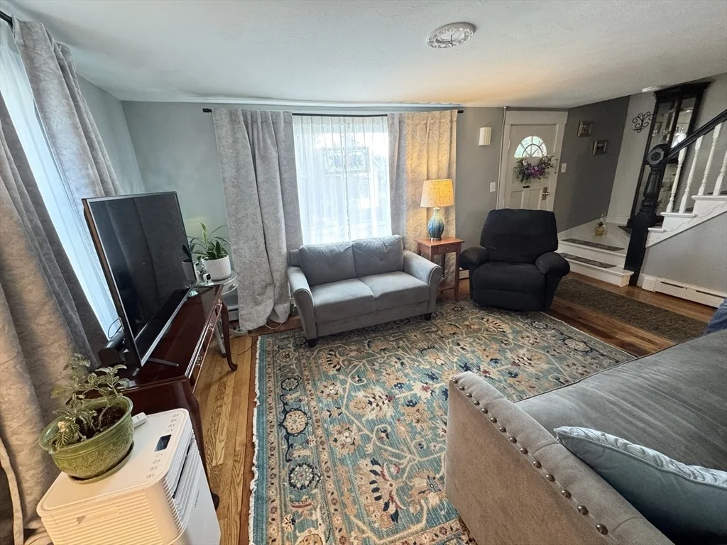 Photo of 349 Parker St