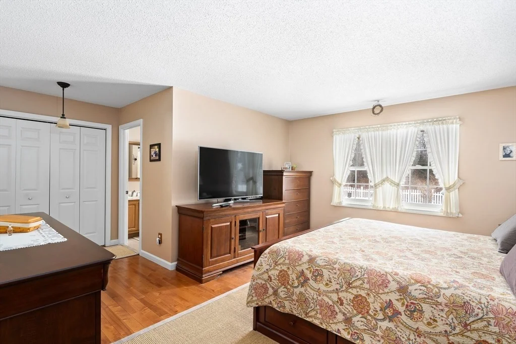 Photo of 15 Holly Circle