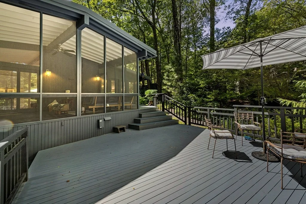 Photo of 10 Dewey Rd