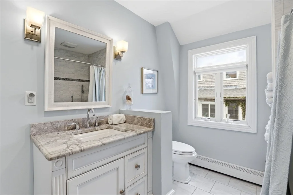 Photo of 60 Holbrook Ave