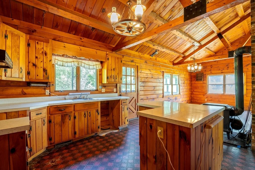 Photo of 712 Pine Hill Rd