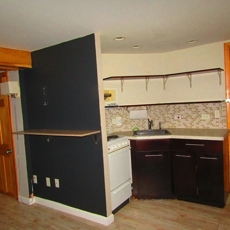 Photo of 465 Spring Street