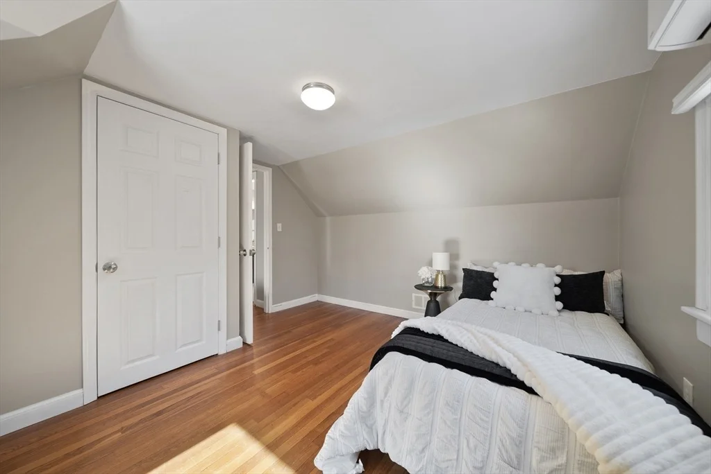 Photo of 26 Bartholomew Ter