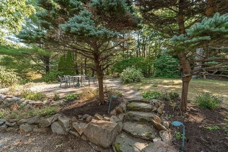 Photo of 7 Tanglewood Rd