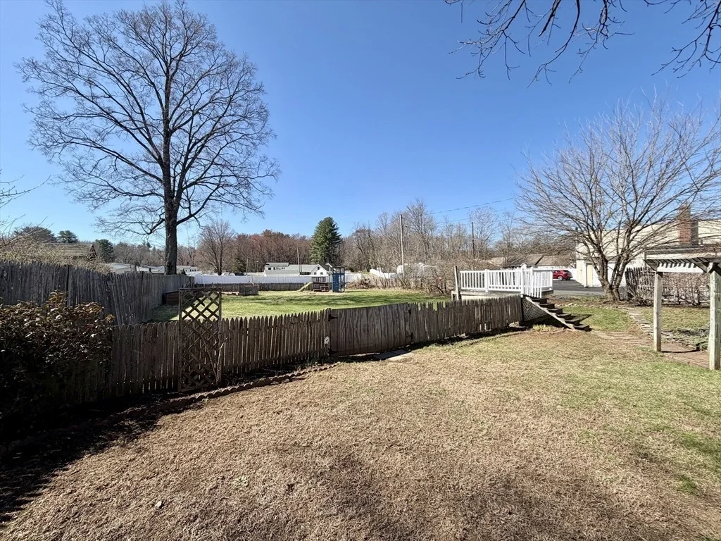 Photo of 180 Russell Rd