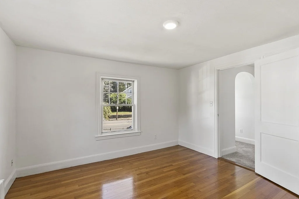 Photo of 256 Massasoit Rd